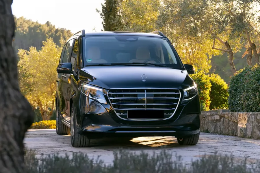 Luxury Mercedes V-Class Transfers from Tangier to Marrakech